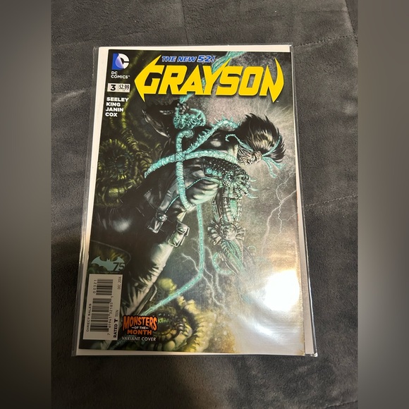 DC COMICS GRAYSON ISSUES 1-6, ANNUAL 1, and FUTURE’S END #1 - Picture 4 of 9